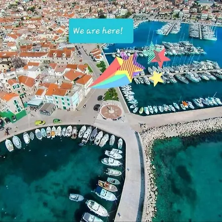 Apartman By The See In The Center Of Vodice